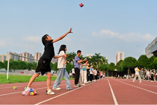 1713250435698332.png image.png