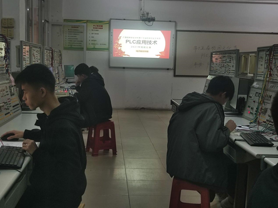 1637896277993209.png 1637896277993209.png