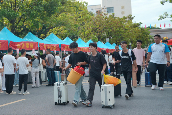 1756285554623715.png image.png