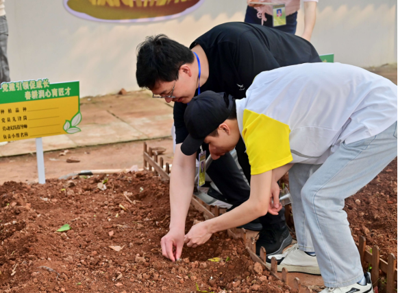 1712105686275809.png image.png