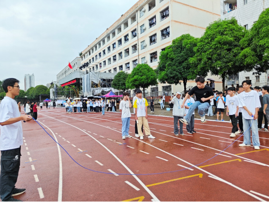 1699845778295545.png %S6QY`}M0IH5ZAGJ6Q7HLZO.png